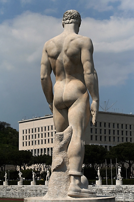 Stadio dei marmi 374